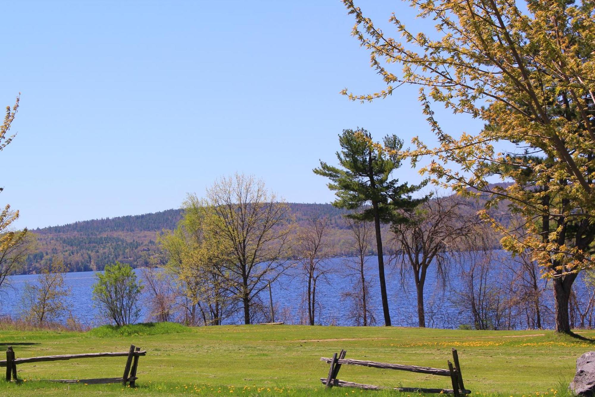 Highlands Four Season Resort Calabogie Eksteriør bilde